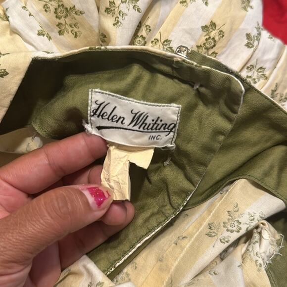 Helen Whiting Vintage 1960s Yellow Floral Dress – Classic Mid-Century Style - Picture 9 of 9